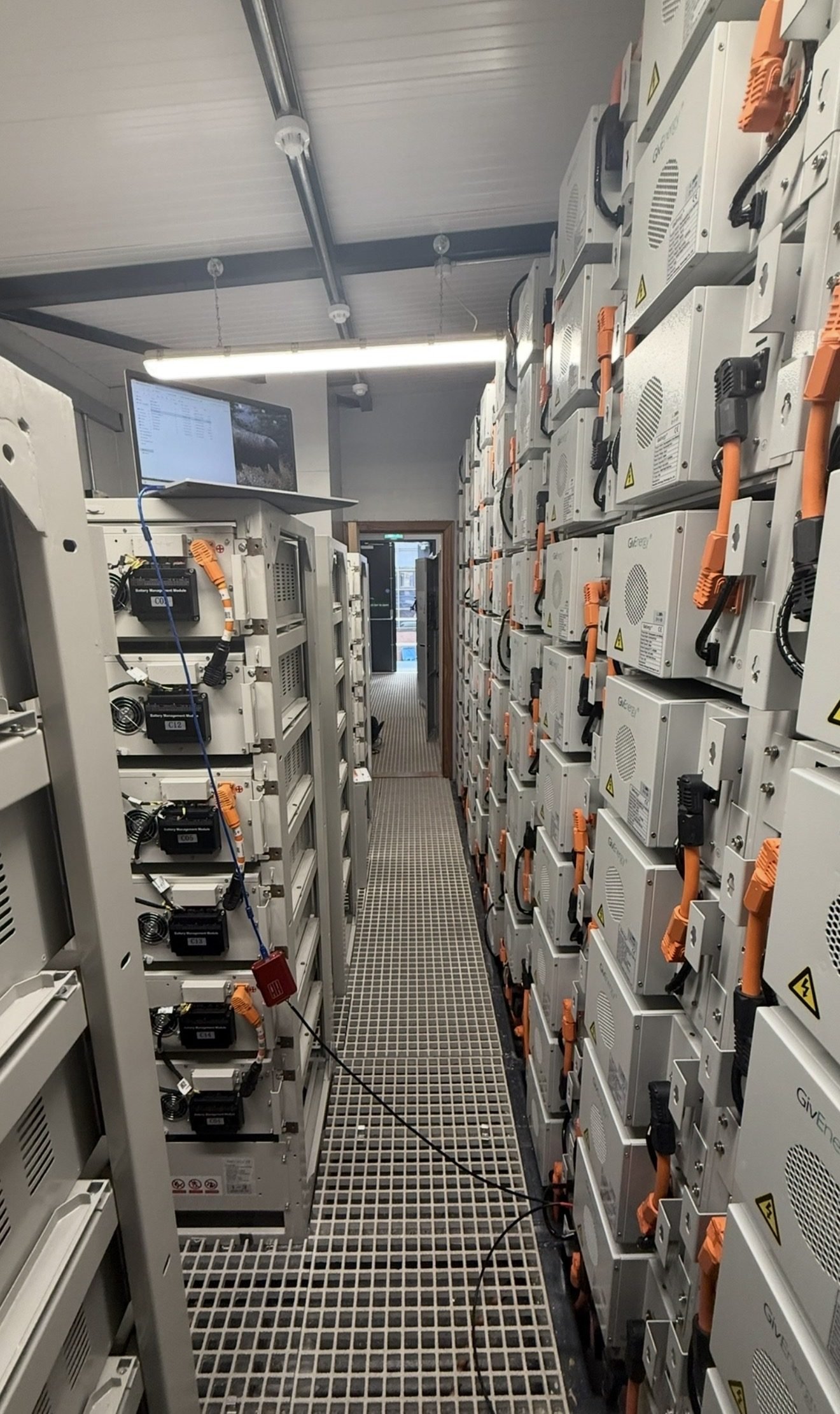 Large scale battery storage installation